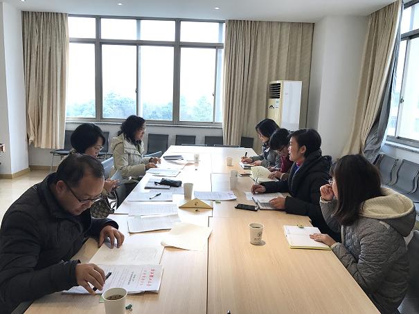 C:\Documents and Settings\wcf\妗岄潰\绂讳换缁忔祹浜嬮」浜ゆ帴灏忔牸寮�.JPG