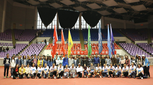 大合影_副本.jpg 大合影_副本.jpg